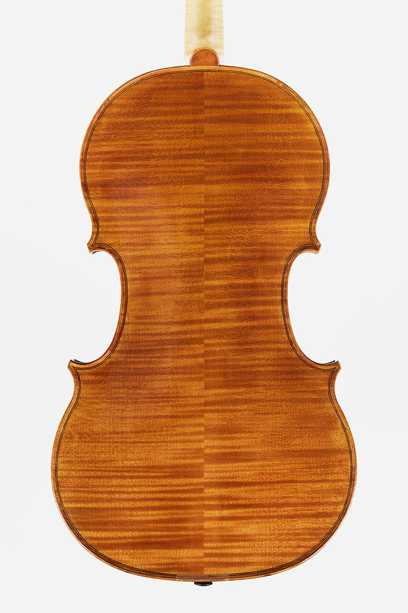 Viola, nach Giacomo Gennaro. Julia Jostes, body length: 39,6 cm